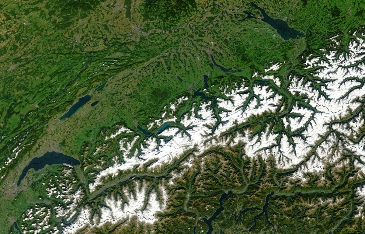 карта на швајцарија satellite